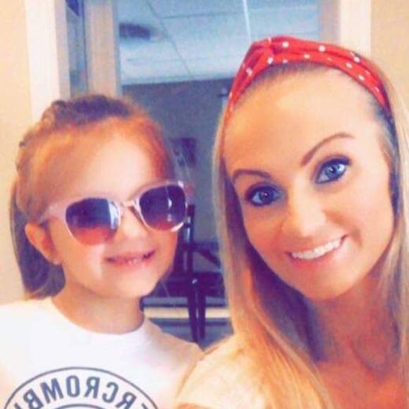 Meet your Posher, Tamara - Picture 1 of 1